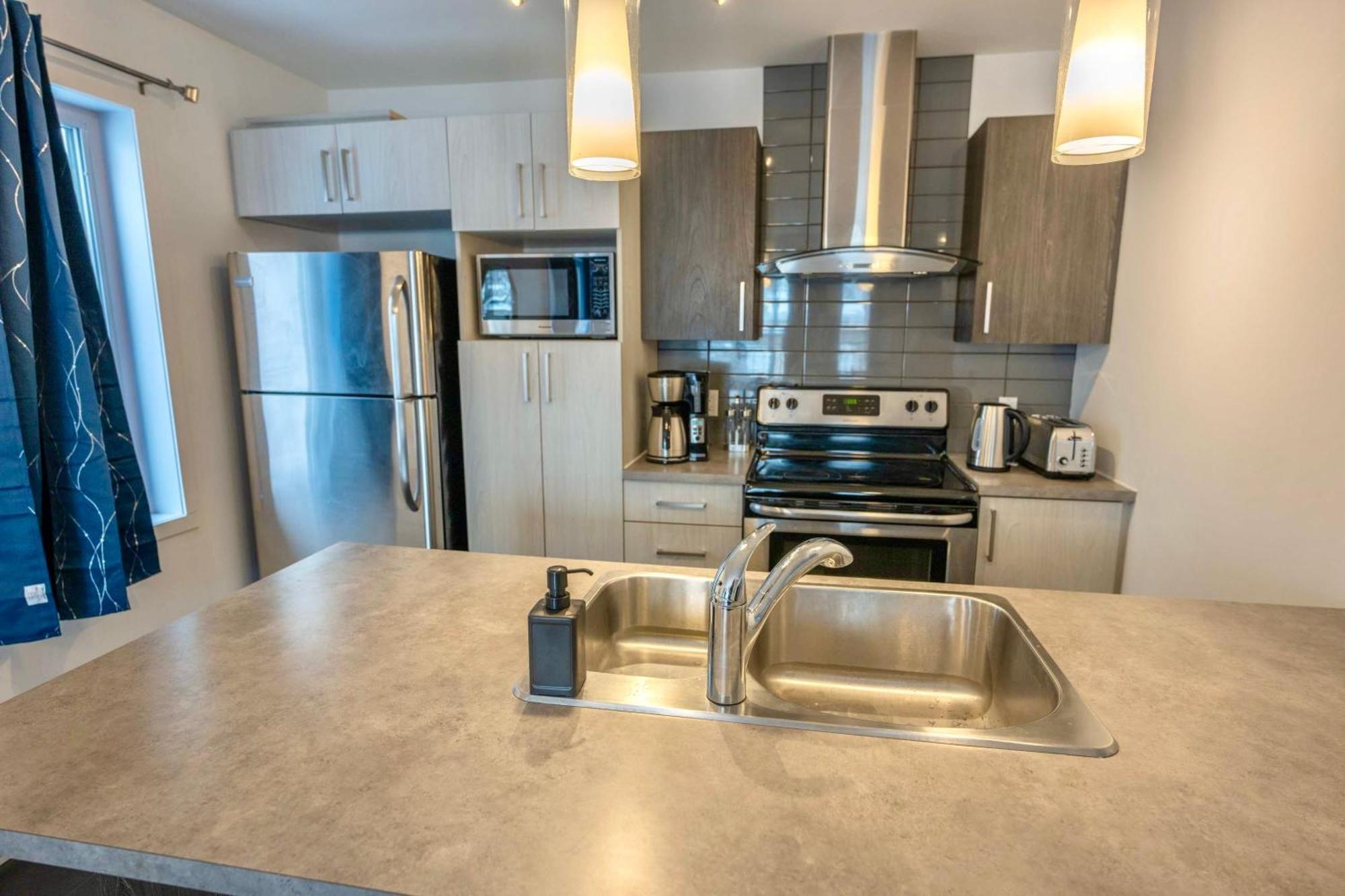Modern 2br 4 Beds Ac Wi-fi Free Parking