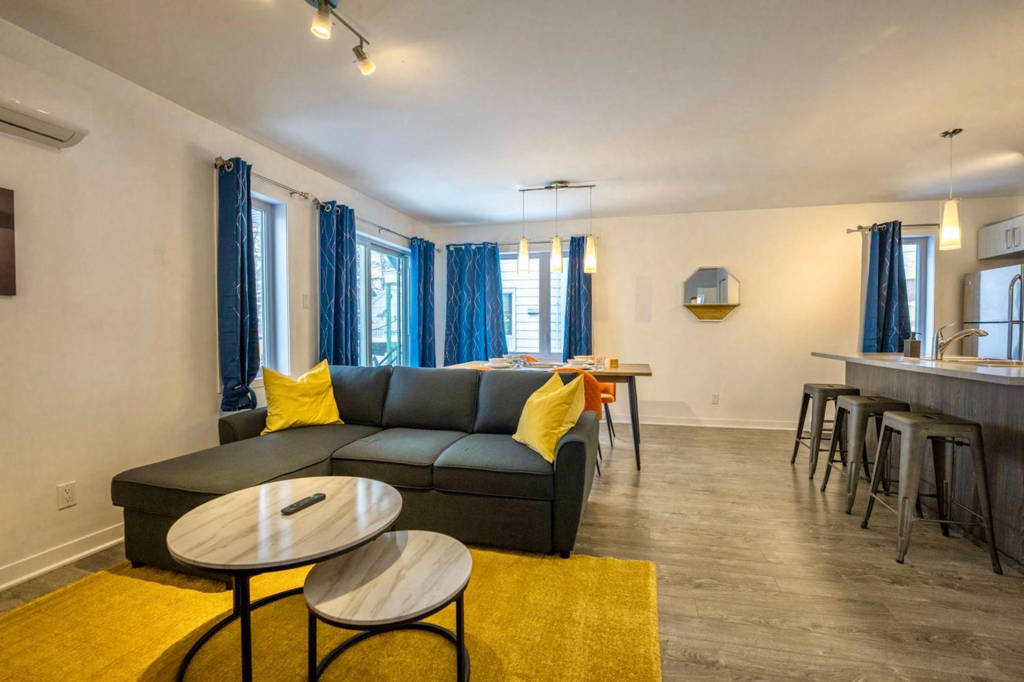 Modern 2br 4 Beds Ac Wi-fi Free Parking *